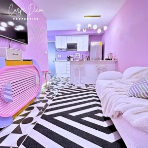Alquiler Airbnb | Future Pop Apt in Sky Garden